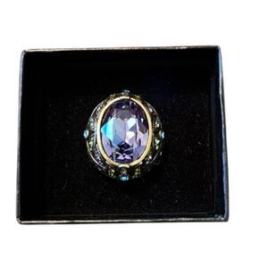 Beautiful ornate sparkly ring large purple center stone smaller blue stones EUC